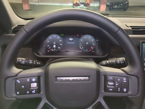 New 2026 Land Rover Defender 110 X-Dynamic SE image 17