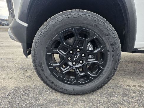 New 2026 Chevrolet Colorado Trail Boss AWD/4WD image 16