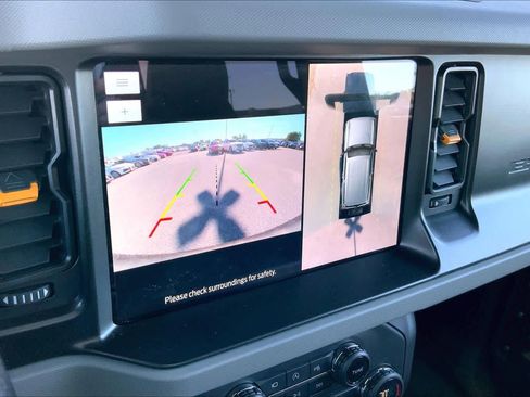 Used 2021 Ford Bronco Badlands image 26