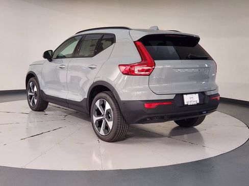 New 2026 Volvo XC40 B5 Plus w/ Protection Package Premier AWD/4WD image 6