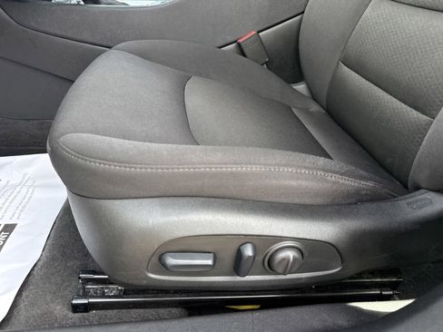 Used 2024 Chevrolet Malibu LT FWD image 12