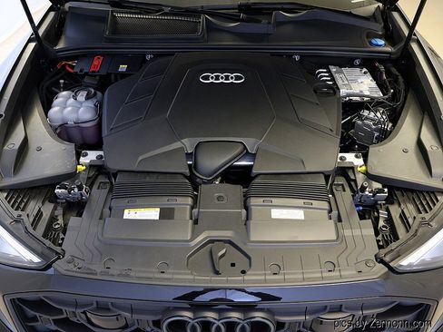 Used 2025 Audi Q8 Premium Plus image 39