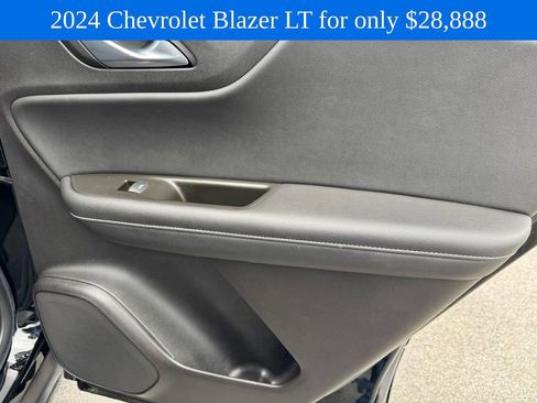 Used 2024 Chevrolet Blazer LT w/ Sound & Technology Package FWD image 11