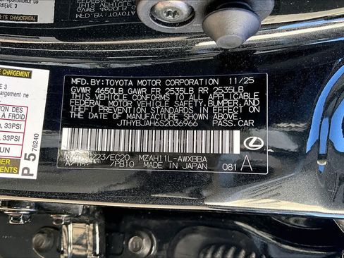 Certified 2025 Lexus UX 300h FWD w/ Accessory Package (Z1) image 34