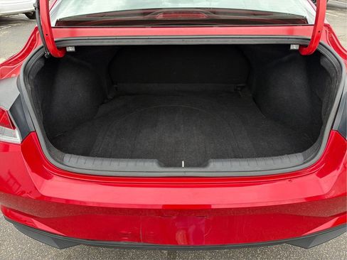 Used 2022 Hyundai Elantra SEL w/ Convenience Package image 12