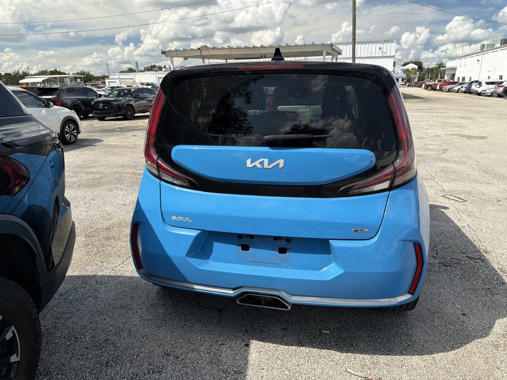 Certified 2024 Kia Soul GT-Line FWD image 6