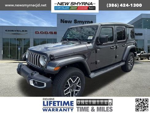 New 2025 Jeep Wrangler Sahara image 7