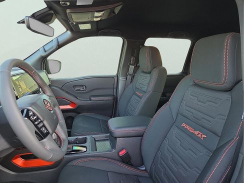 New 2025 Nissan Frontier PRO-4X image 13