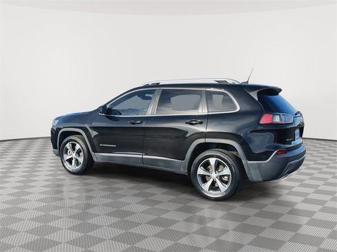 Used 2019 Jeep Cherokee Limited w/ Technology Group image 6