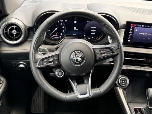 Used 2025 Alfa Romeo Tonale w/ Premium Package AWD/4WD image 49