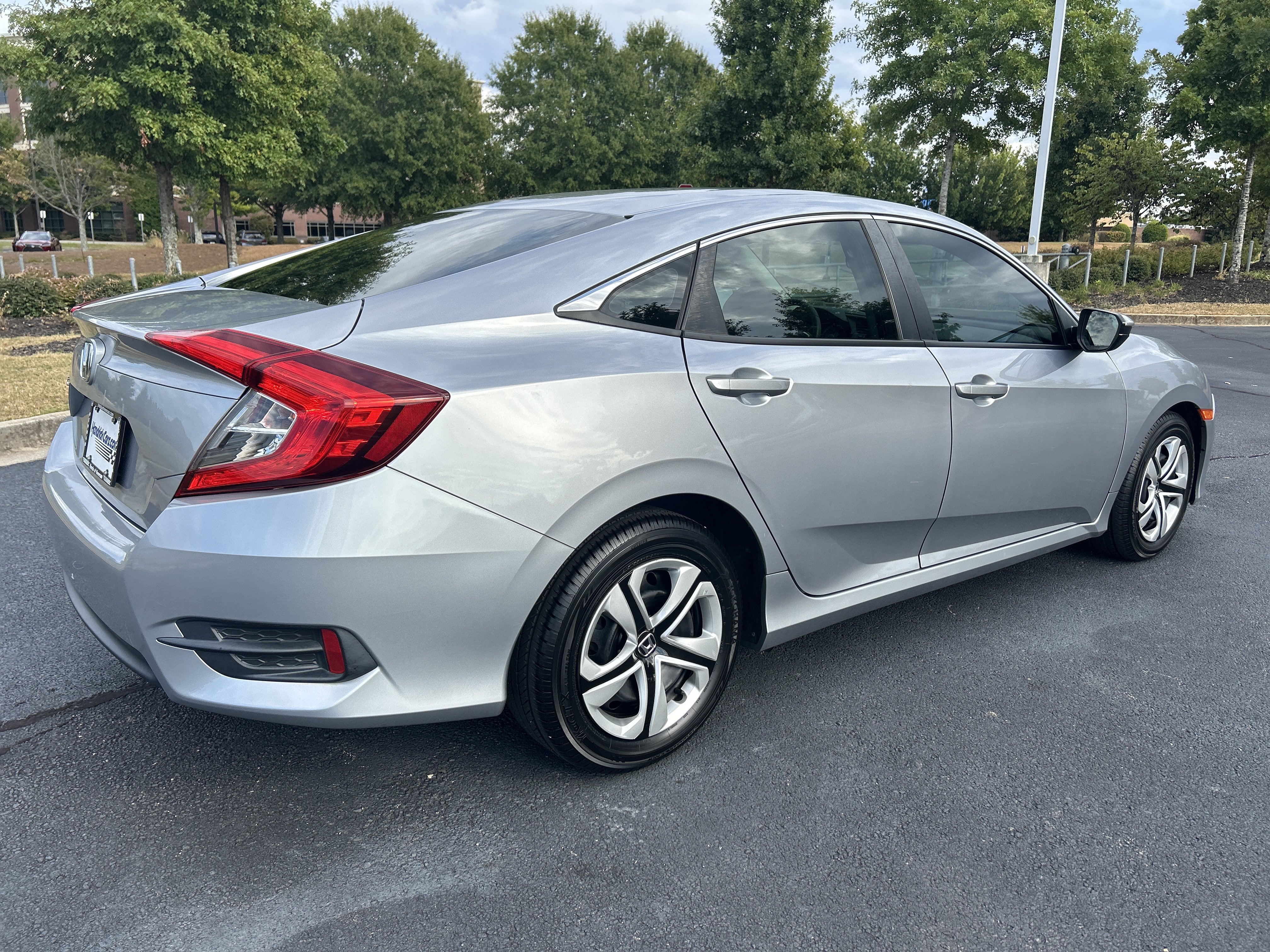 Used 2018 Honda Civic LX image 9