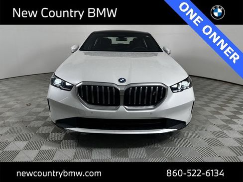 Used 2025 BMW i5 xDrive40 w/ Premium Package image 2