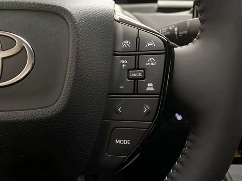 Used 2026 Toyota bZ AWD/4WD image 34