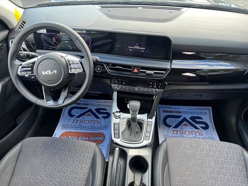 Used 2025 Kia Seltos S AWD/4WD image 10