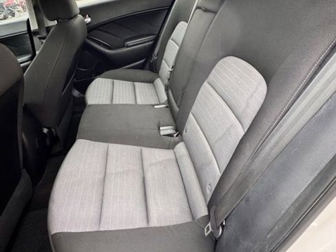 Used 2016 Kia Forte LX image 10