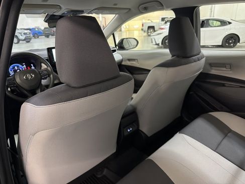 Used 2026 Toyota Corolla LE w/ LE Premium Package FWD image 19