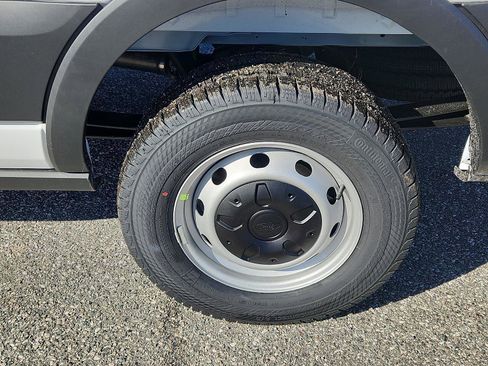 New 2026 Ford Transit 250 148 Medium Roof image 5