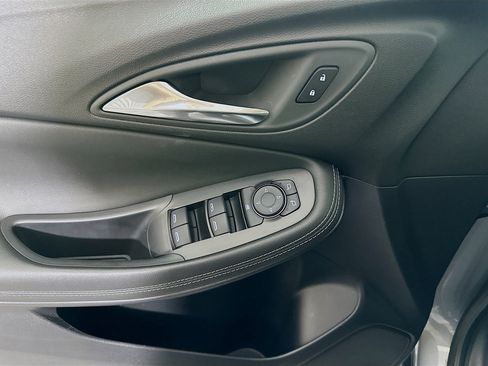 Used 2025 Buick Encore GX Preferred image 15