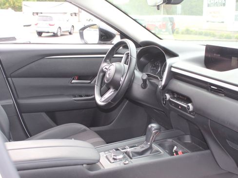 Used 2023 MAZDA CX-50 2.5 S w/ Cargo Package image 31