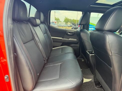 Used 2023 Toyota Tacoma TRD Pro AWD/4WD image 38
