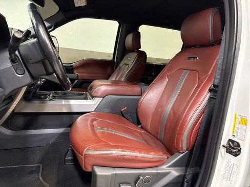 Used 2022 Ford F350 Platinum w/ FX4 Off-Road Package image 15