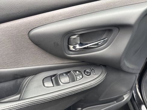 Used 2024 Nissan Murano SV image 22