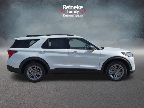 New 2026 Ford Explorer Active w/ Active Comfort Package AWD/4WD image 4