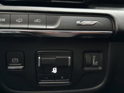 Used 2023 Cadillac Escalade V image 29