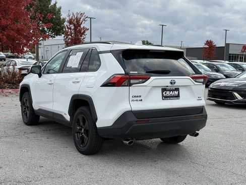 Used 2022 Toyota RAV4 XLE image 5