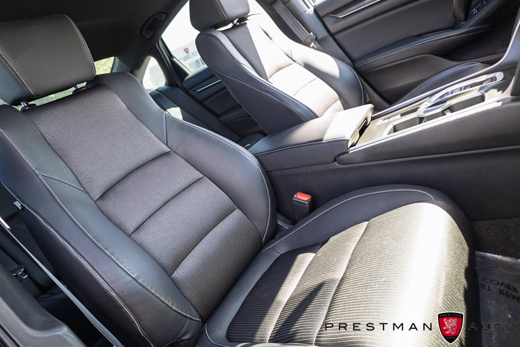 Used 2018 Honda Accord Sport image 4