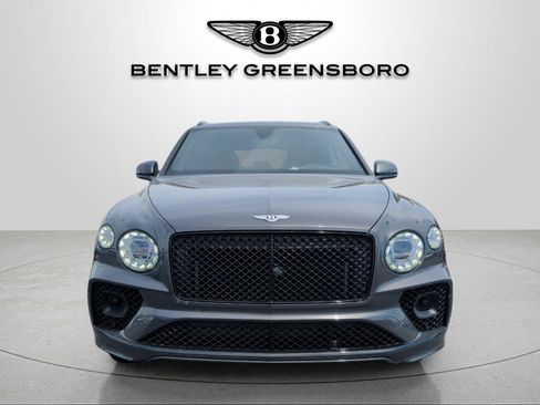 Used 2022 Bentley Bentayga AWD/4WD image 17