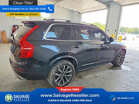 Used 2017 Volvo XC90 T6 Momentum w/ Vision Package AWD/4WD image 4