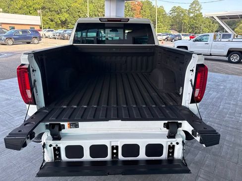 Used 2024 GMC Sierra 1500 AT4 w/ AT4 Premium Package AWD/4WD image 21