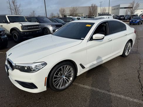 Used 2018 BMW 540i xDrive image 1