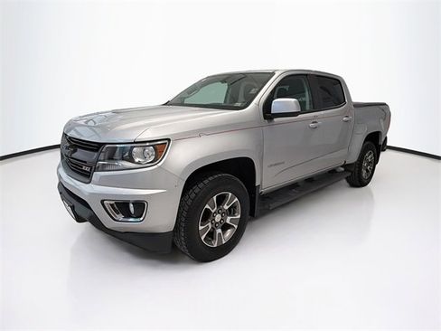 Used 2017 Chevrolet Colorado Z71 image 3