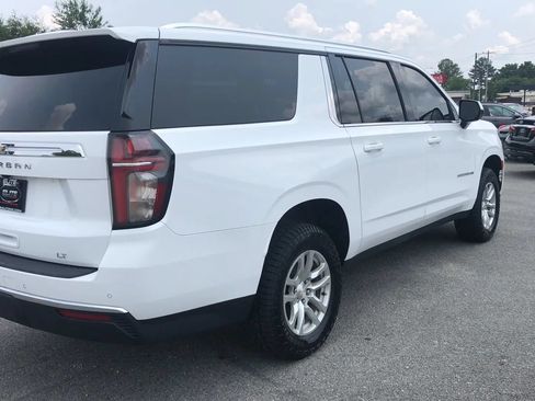 Used 2023 Chevrolet Suburban LT AWD/4WD image 5
