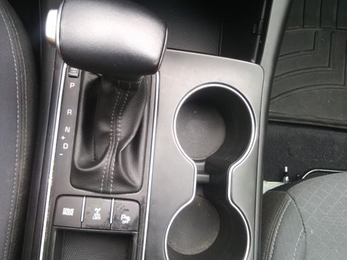 Used 2019 Kia Sorento S image 14