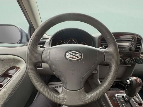 Used 2004 Suzuki XL7 LX image 32