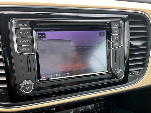 Used 2019 Volkswagen Beetle 2.0T Final Edition SEL image 23