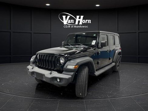 Used 2022 Jeep Wrangler Unlimited Sport image 3