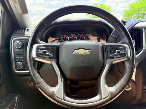 Used 2019 Chevrolet Silverado 1500 LTZ AWD/4WD image 23