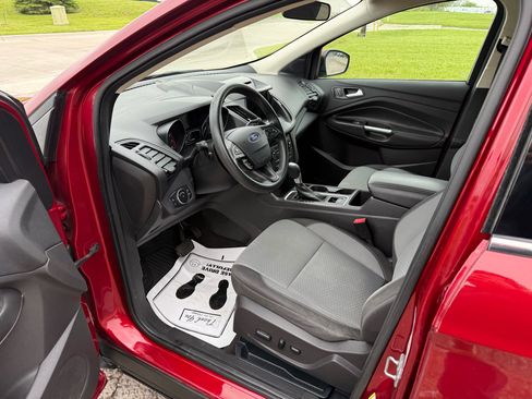 Used 2017 Ford Escape SE w/ Equipment Group 201A image 13