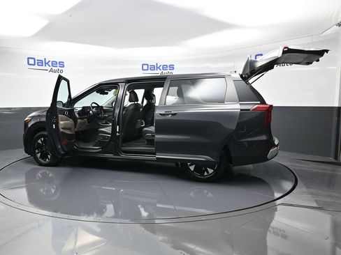 Certified 2025 Kia Carnival LXS image 55