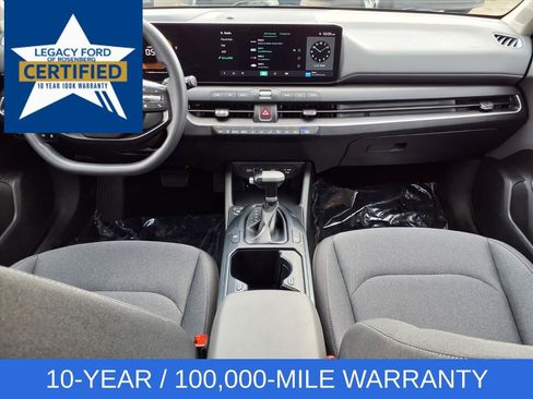 Used 2025 Kia K4 LXS image 9