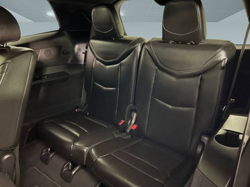Used 2023 Cadillac XT6 Luxury image 34