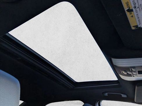 Used 2015 Mercedes-Benz E 350 Sedan image 17