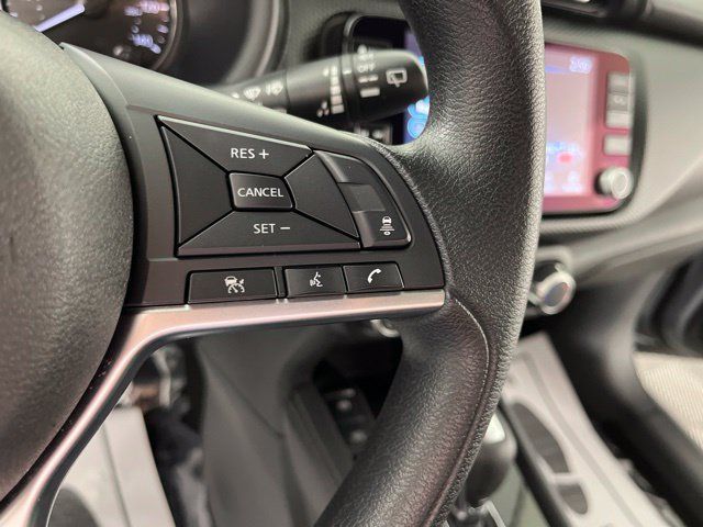 Used 2023 Nissan Kicks SV FWD image 23