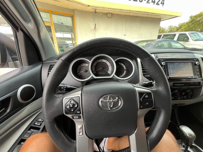 Used 2015 Toyota Tacoma PreRunner w/ TRD Sport Package RWD image 12