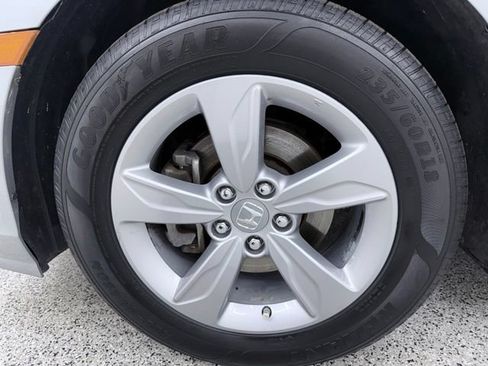 Used 2019 Honda Odyssey EX-L image 12