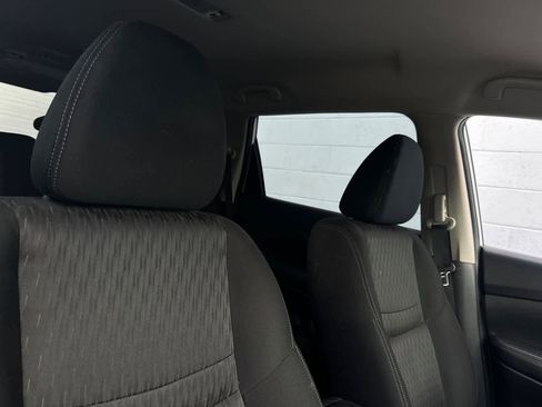 Certified 2020 Nissan Rogue SV image 17